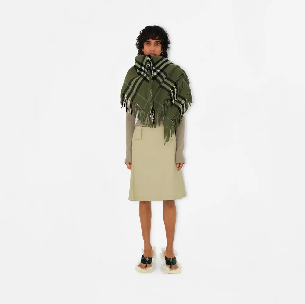 Check Wool Cape in Shrub | Burberry® Official