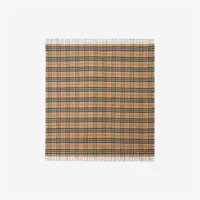 Vintage Check Wool Baby Blanket in Archive beige - Children | Burberry® Official