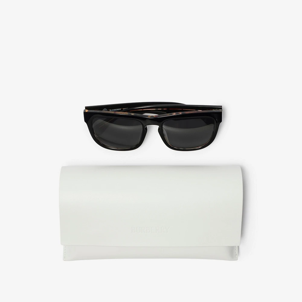 Check Square Sunglasses in Black/check | Burberry® Official