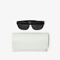 Check Square Sunglasses in Black/check | Burberry® Official