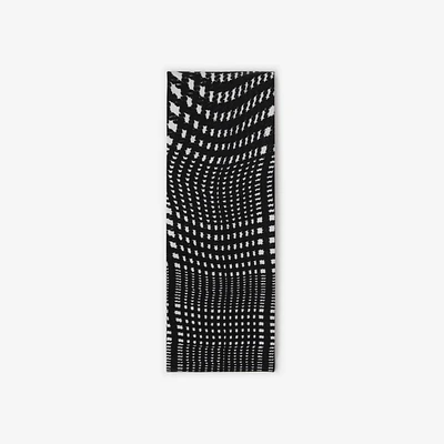 Warped Houndstooth Tights in Monochrome | Burberry® Official