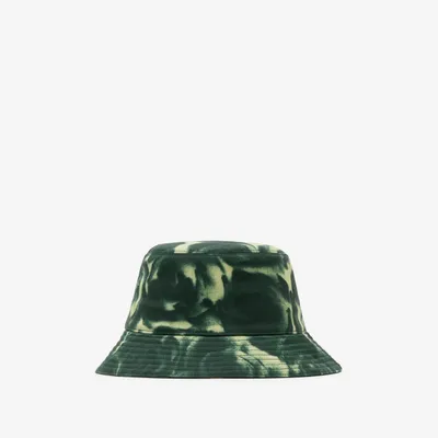Rose Waxed Cotton Bucket Hat in Ivy - Men | Burberry® Official