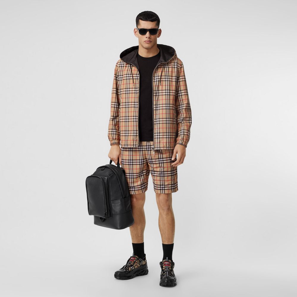 Reversible Vintage Check Hooded Jacket Archive Beige | Burberry® Official