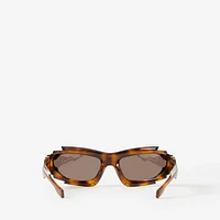 Geometric Frame Marlowe Sunglasses in Tortoiseshell/brown - Women | Burberry® Official