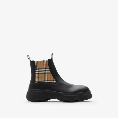 Leather Creeper Low Chelsea Boots in Black/sand - Women | Burberry® Official