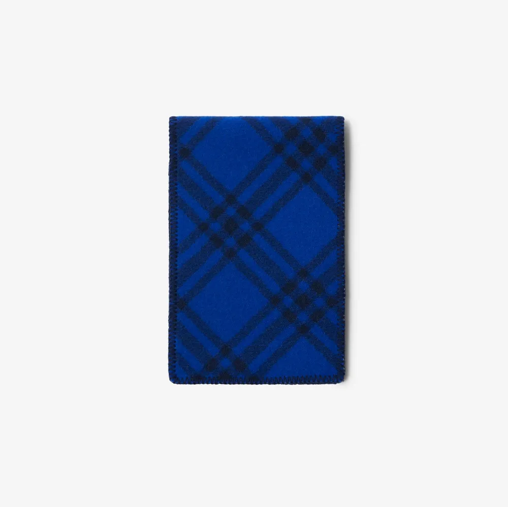 Check Wool Scarf in Navy | Burberry® Official