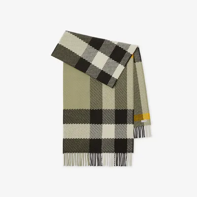 Check Wool Scarf in Hunter | Burberry® Official