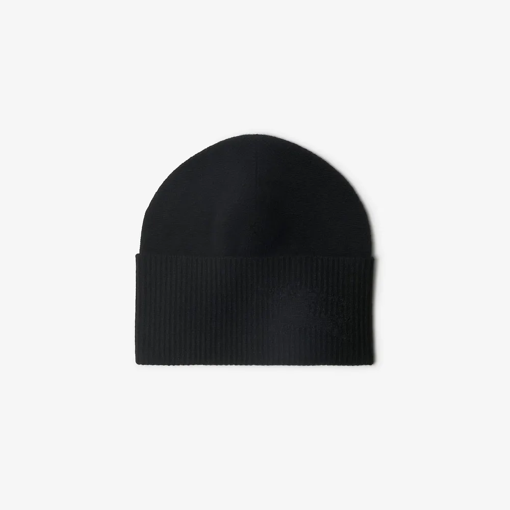 Ribbed Cashmere Beanie in Black