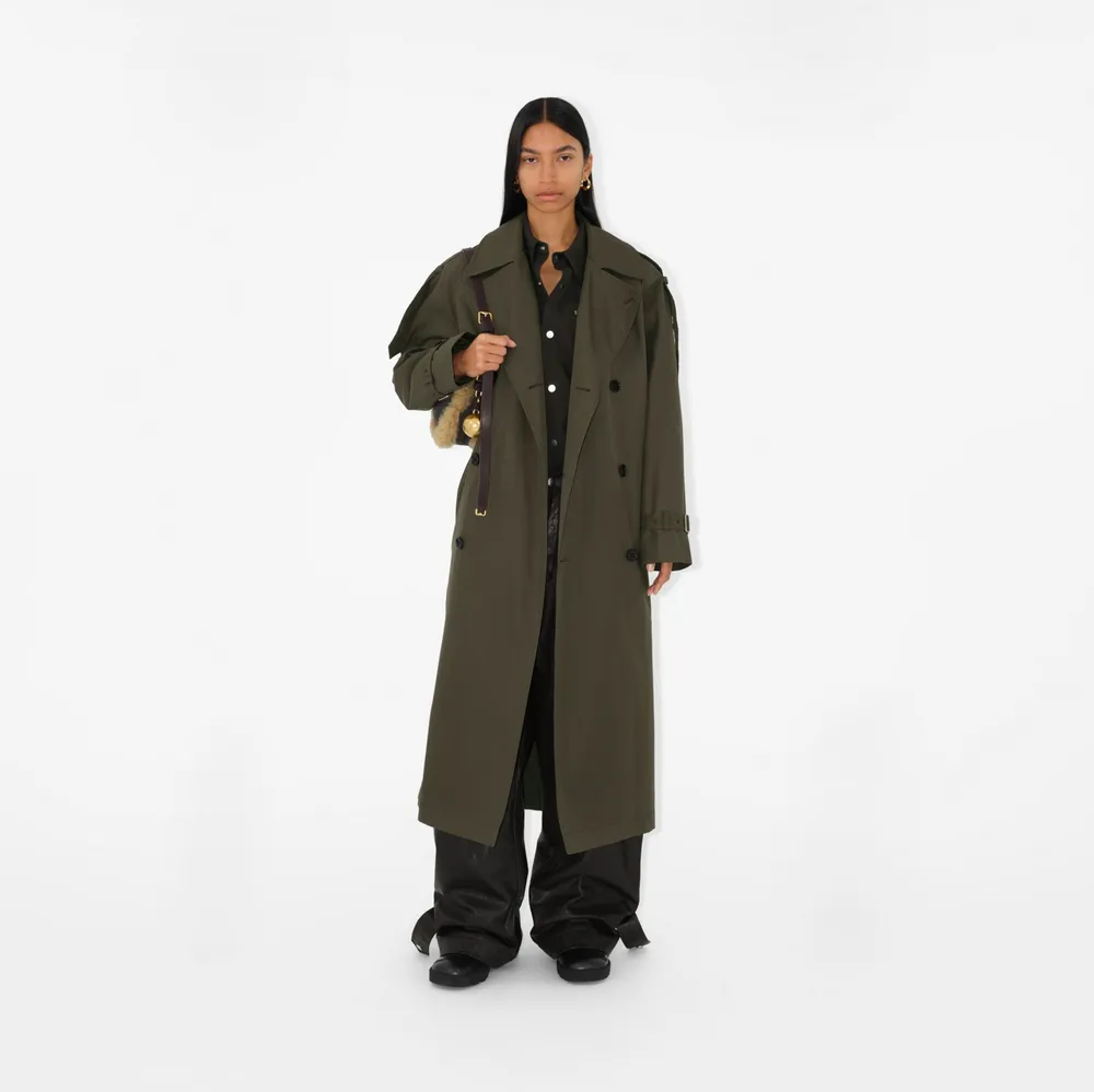 Long Castleford Trench Coat in Otter - Women, Cotton Gabardine | Burberry® Official
