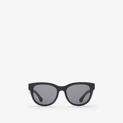 Check Round Sunglasses in Black/check | Burberry® Official