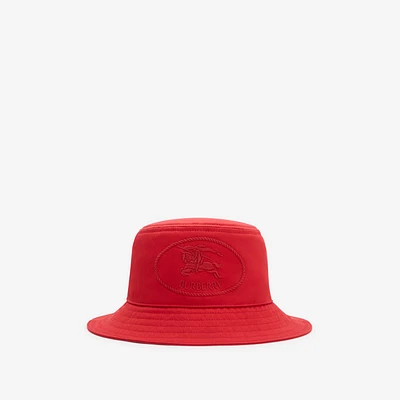 Knight Stamp Gabardine Bucket Hat in Currant - Men | Burberry® Official