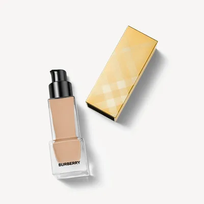 Ultimate Glow Foundation – 50 Medium Neutral - Women | Burberry® Official