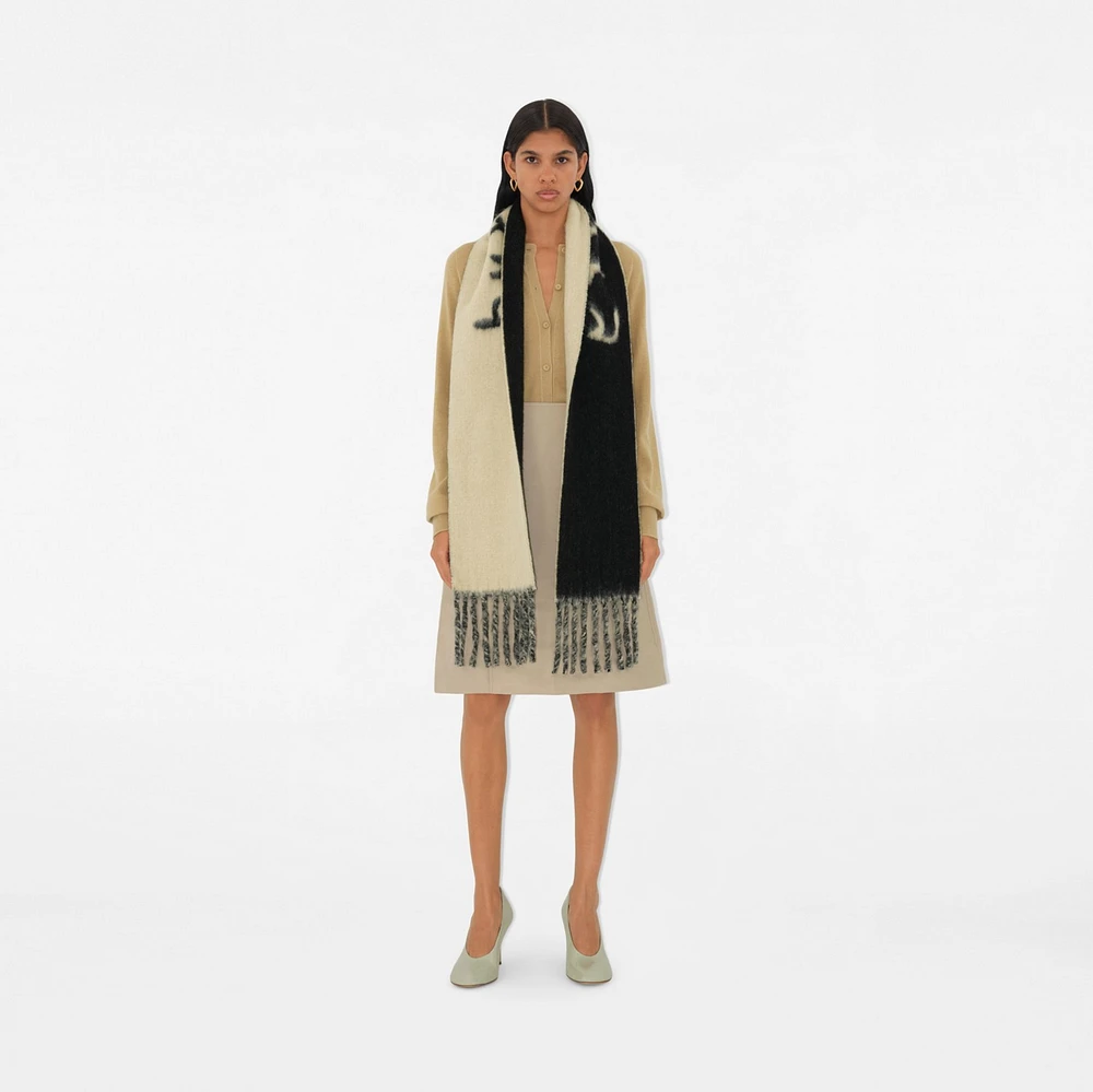 Reversible Logo Alpaca Wool Blend Scarf in Candle | Burberry® Official