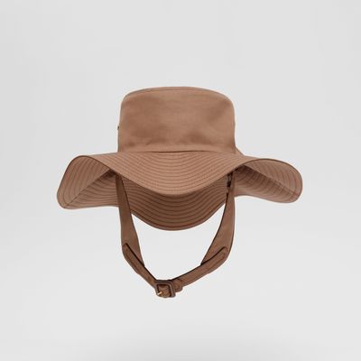 Detachable Strap Cotton Gabardine Hat Dusty Caramel | Burberry® Official
