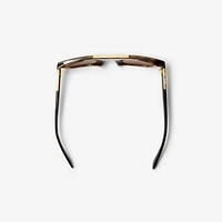 Classic Rectangular Sunglasses​ in Tortoiseshell - Men | Burberry® Official