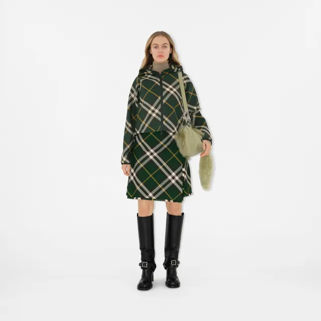 Burberry Cropped Check Lightweight Jacket in Ivy - Women, Nylon, Burberry®  Official