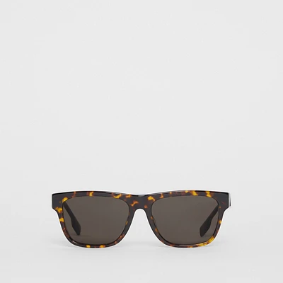 Square Frame Sunglasses in TORTOISESHELL - Men | Burberry® Official