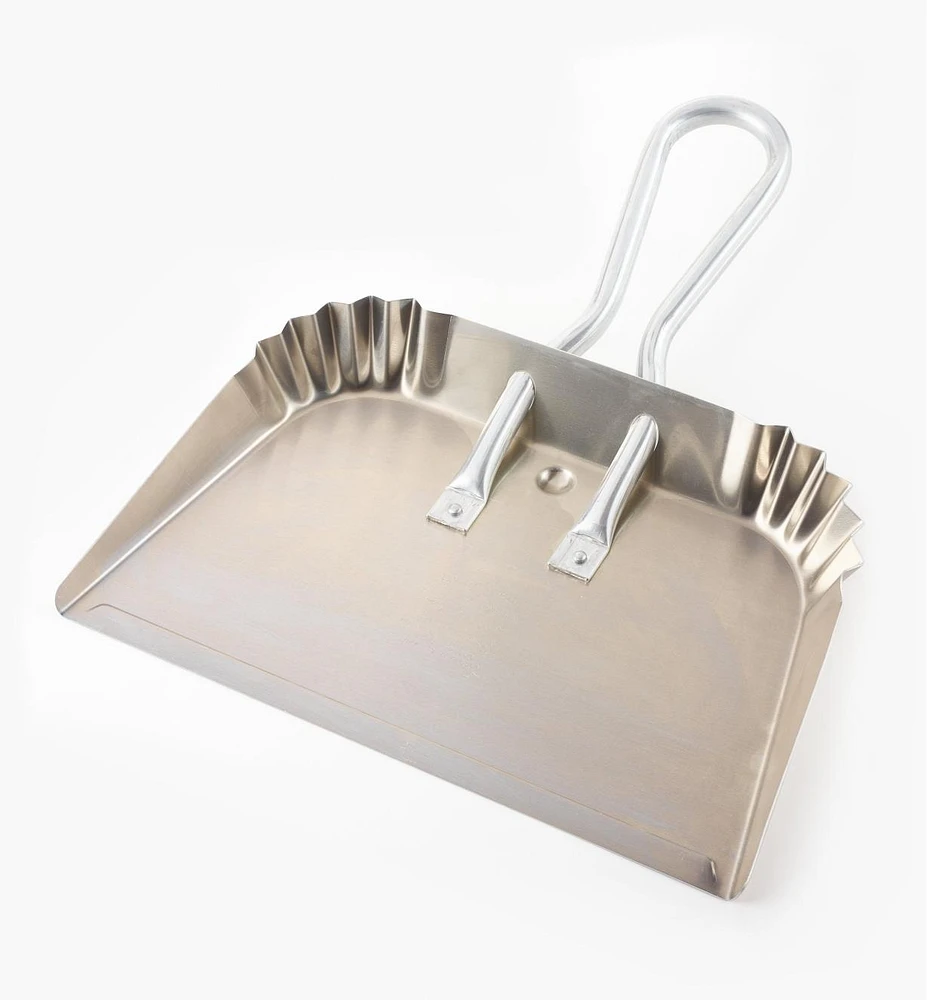 Pelle à poussière en aluminium