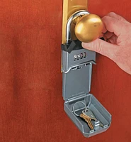 Combination Key Lockbox with Shackle