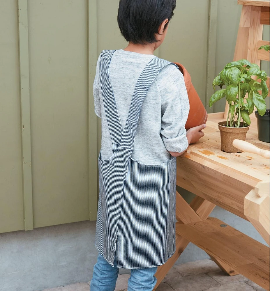 Cross-Back Apron