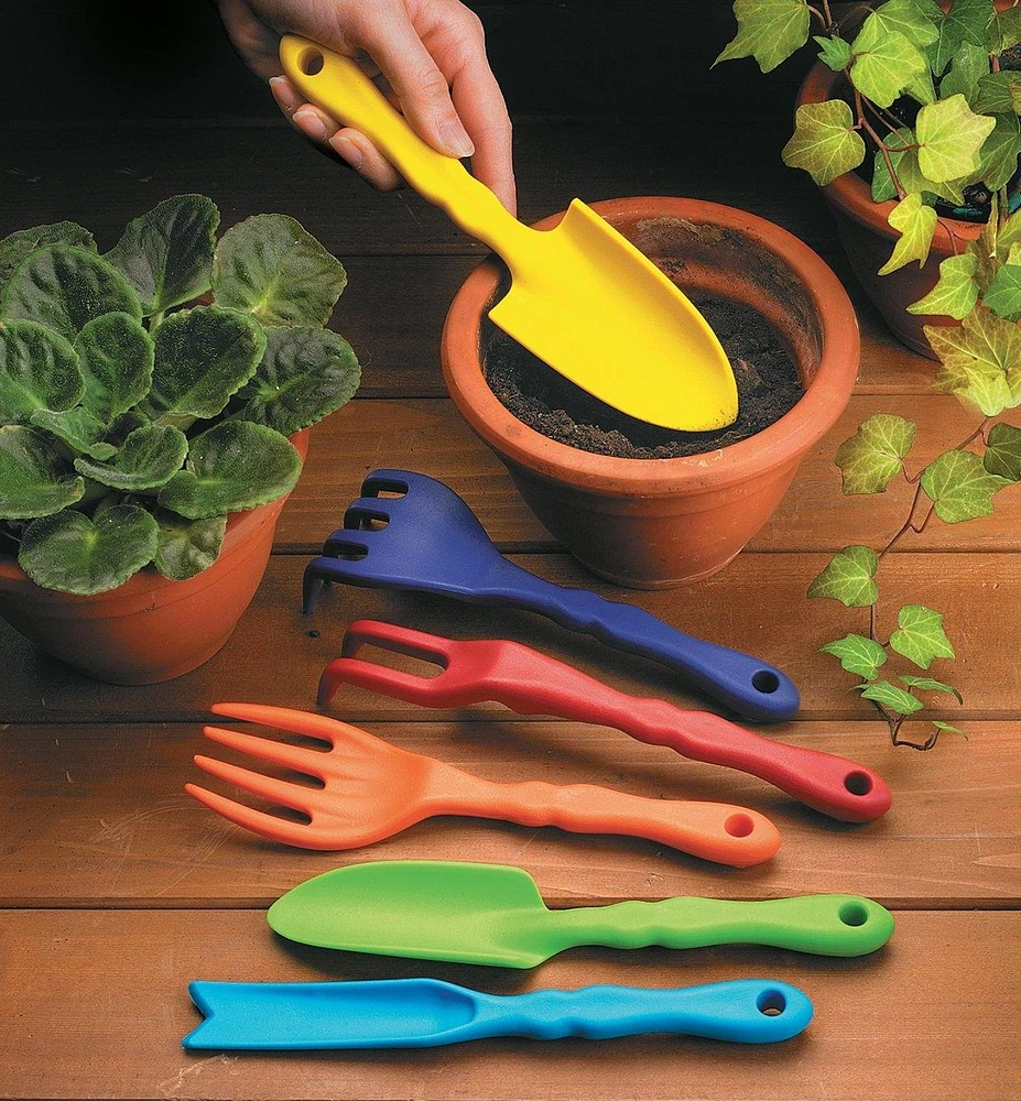 Ensemble de petits outils de jardinage