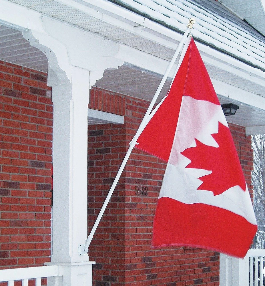 Hampe de drapeau pivotante et support réglable