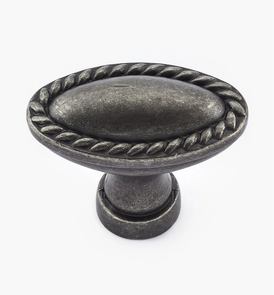 Rope-Edge Oval Knob