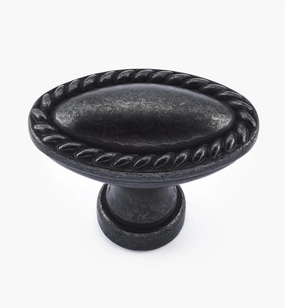 Rope-Edge Oval Knob