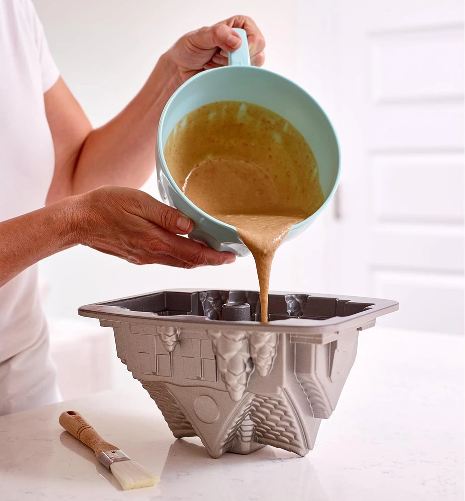 Gingerbread House Bundt Pan