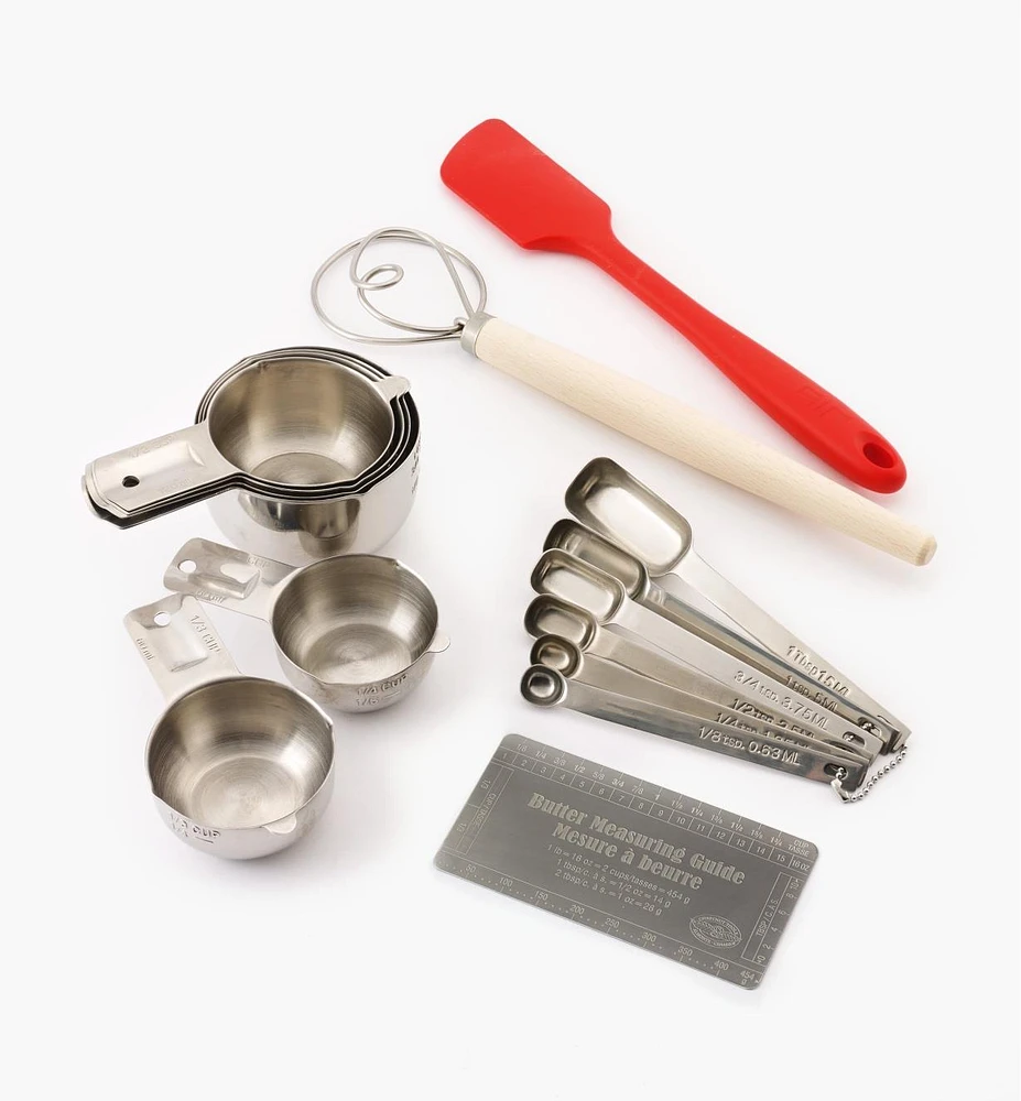 Assortiment d'essentiels pour boulanger-pâtissier