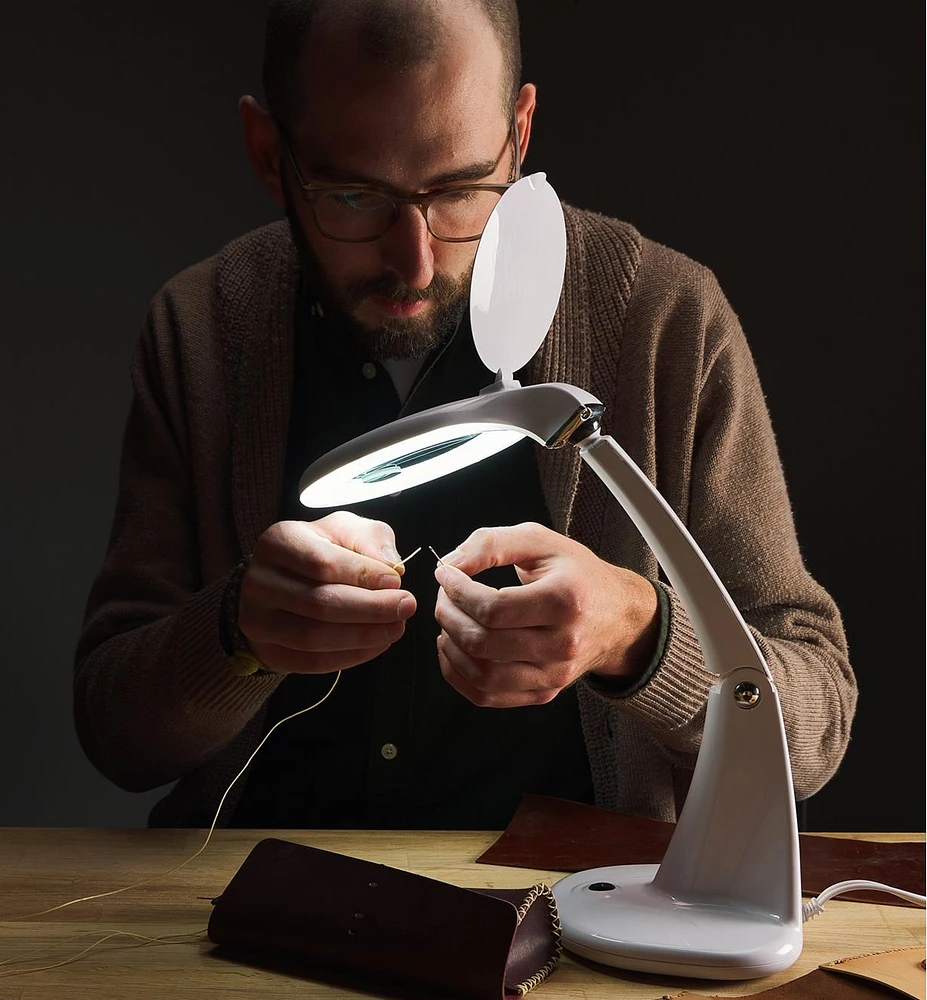 LED Tabletop Magnifying Lamp