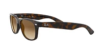 RB2132 New Wayfarer Classic