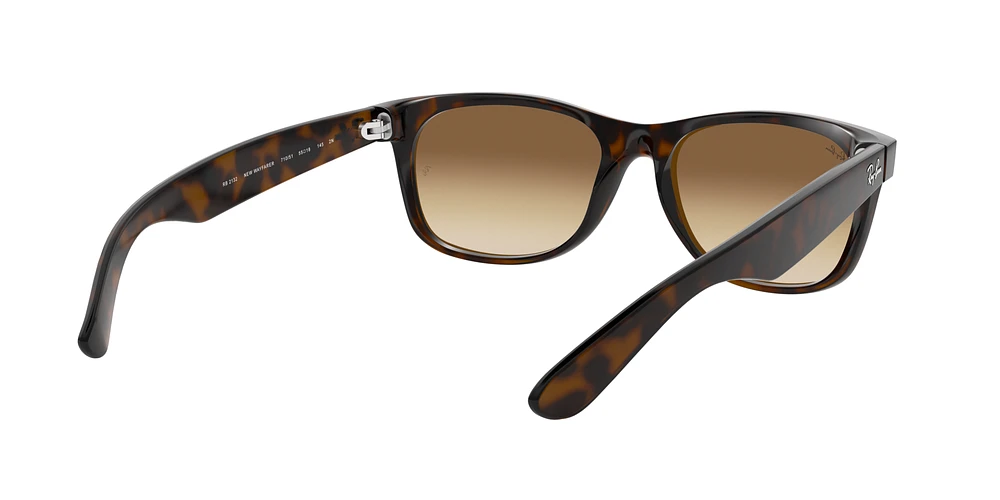 RB2132 New Wayfarer Classic