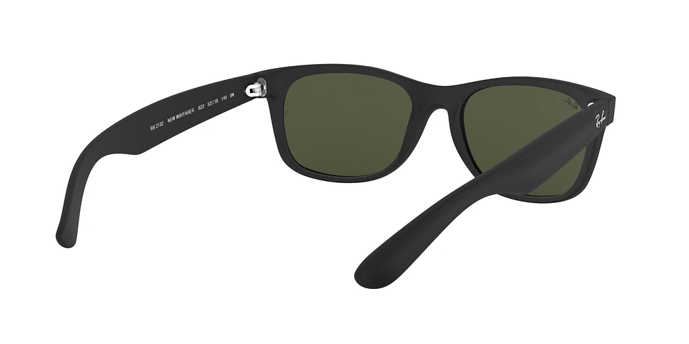 RB2132 New Wayfarer Classic