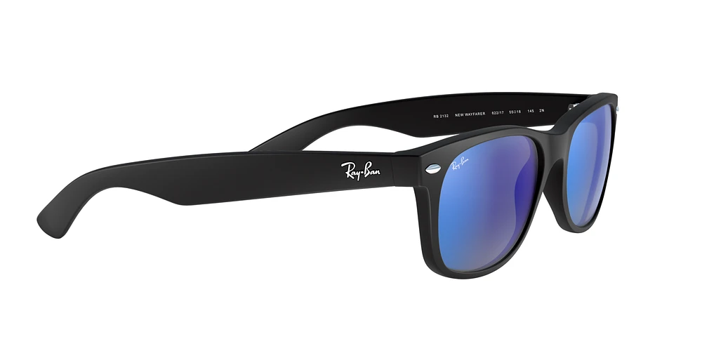 RB2132 New Wayfarer Flash