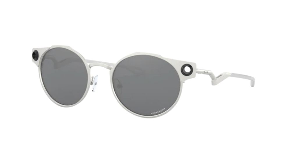 Oakley Man Satin Chrome | Pike and Rose