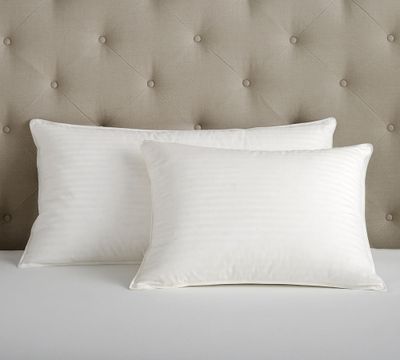 Classic 550 FP White Down Chamber Pillow