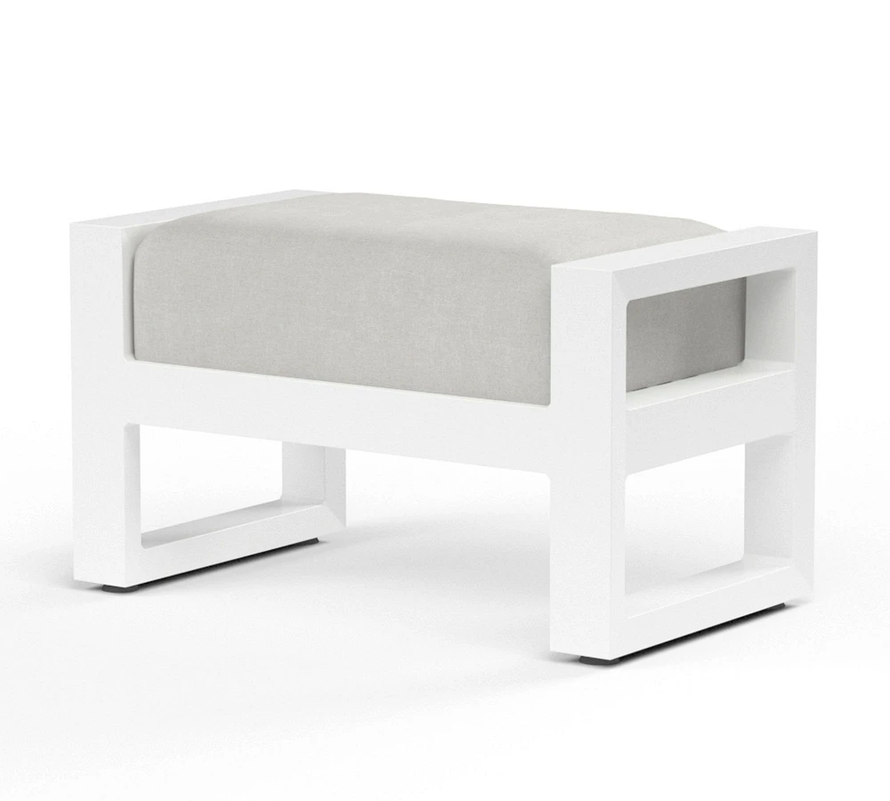 Canva Metal Outdoor Ottoman