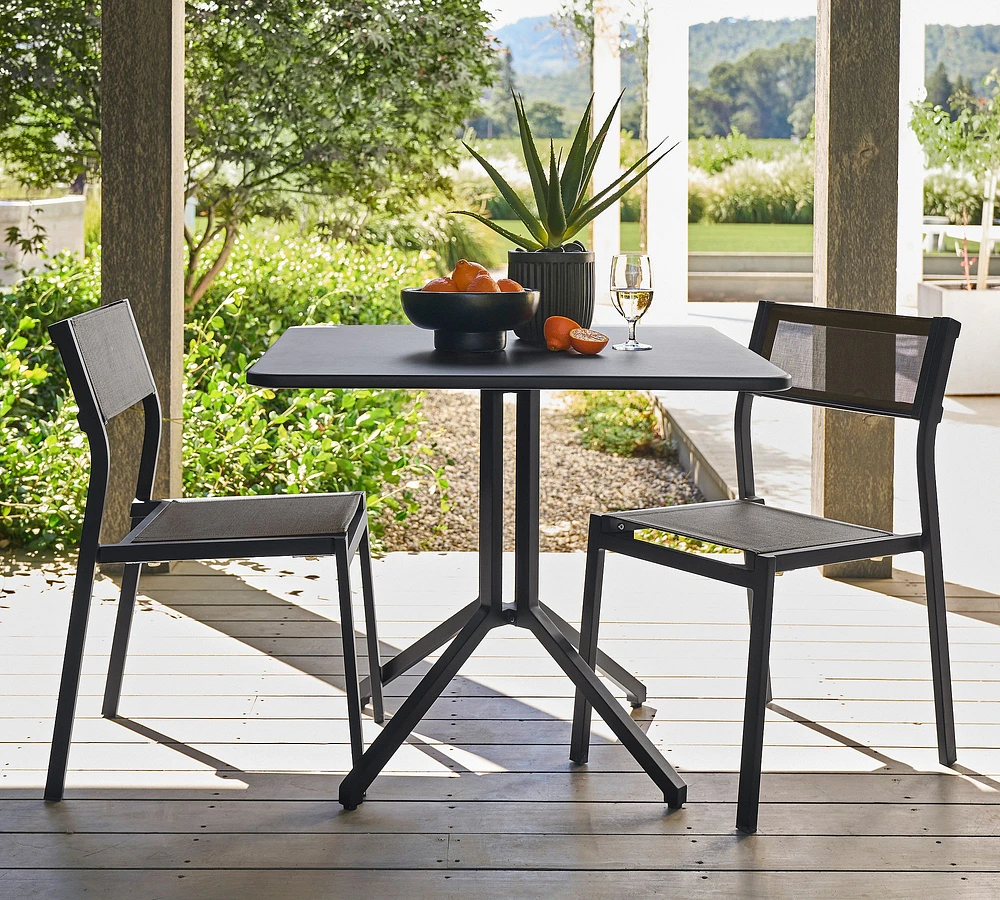 Fiji Metal Fliptop Outdoor Bistro Table (36")