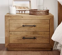 Oakleigh 2-Drawer Nightstand (32")