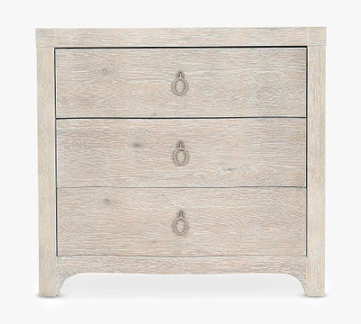 Delvy 3-Drawer Dresser (32")