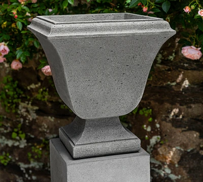 Leona Urn Planter