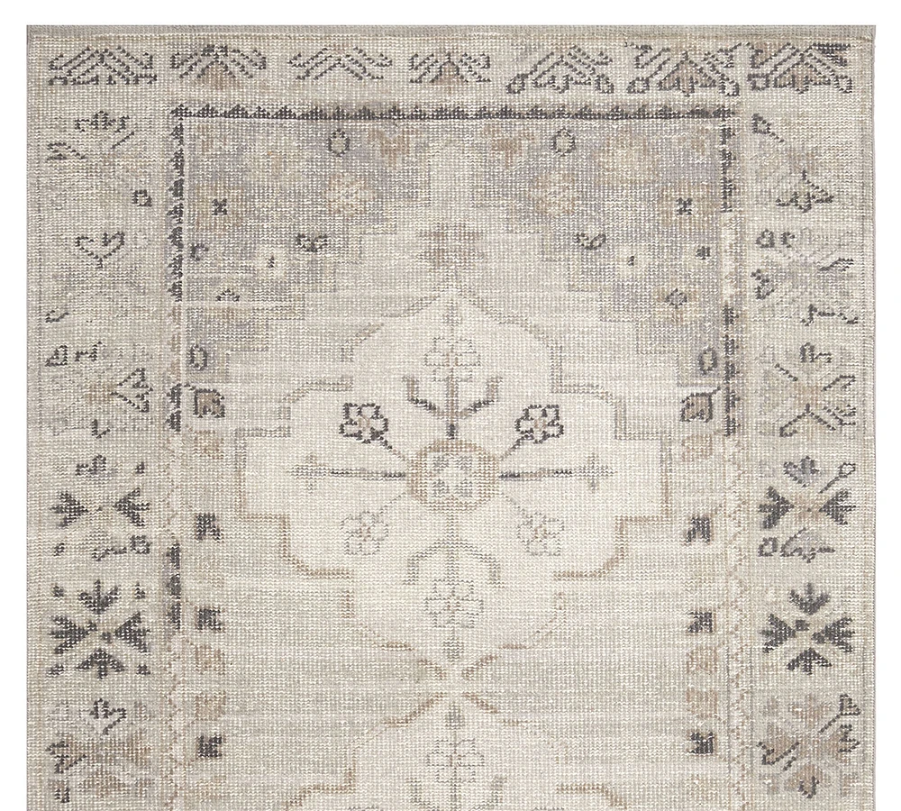 Aurelia Rug Swatch - Free Returns Within 30 Days