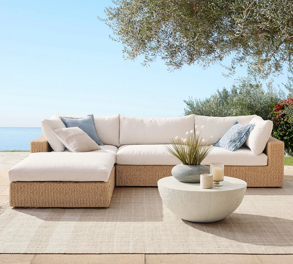 Kostas Wicker 4-Piece Outdoor Sectional (129")