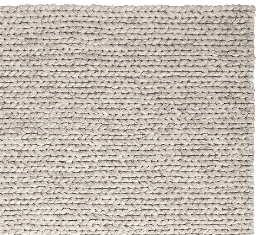 Chunky Knit Sweater Rug Swatch - Free Returns Within 30 Days