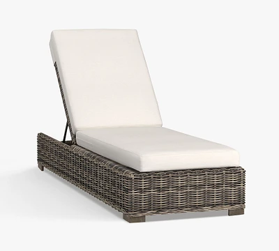 Huntington Wicker Outdoor Chaise Lounge