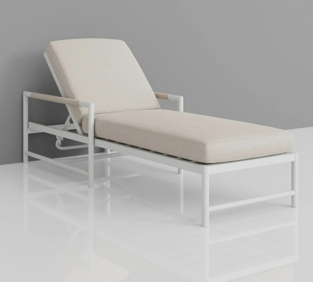 Halen Metal Outdoor Chaise