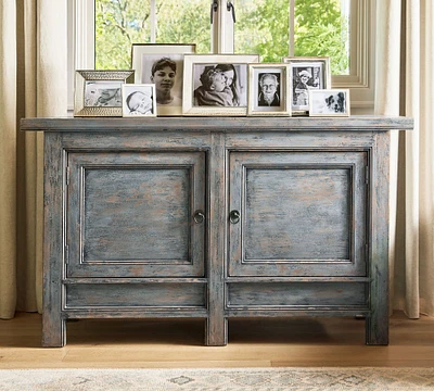 Molucca Media Console (62")