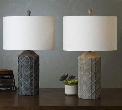 Adevon Ceramic Table Lamp (26")