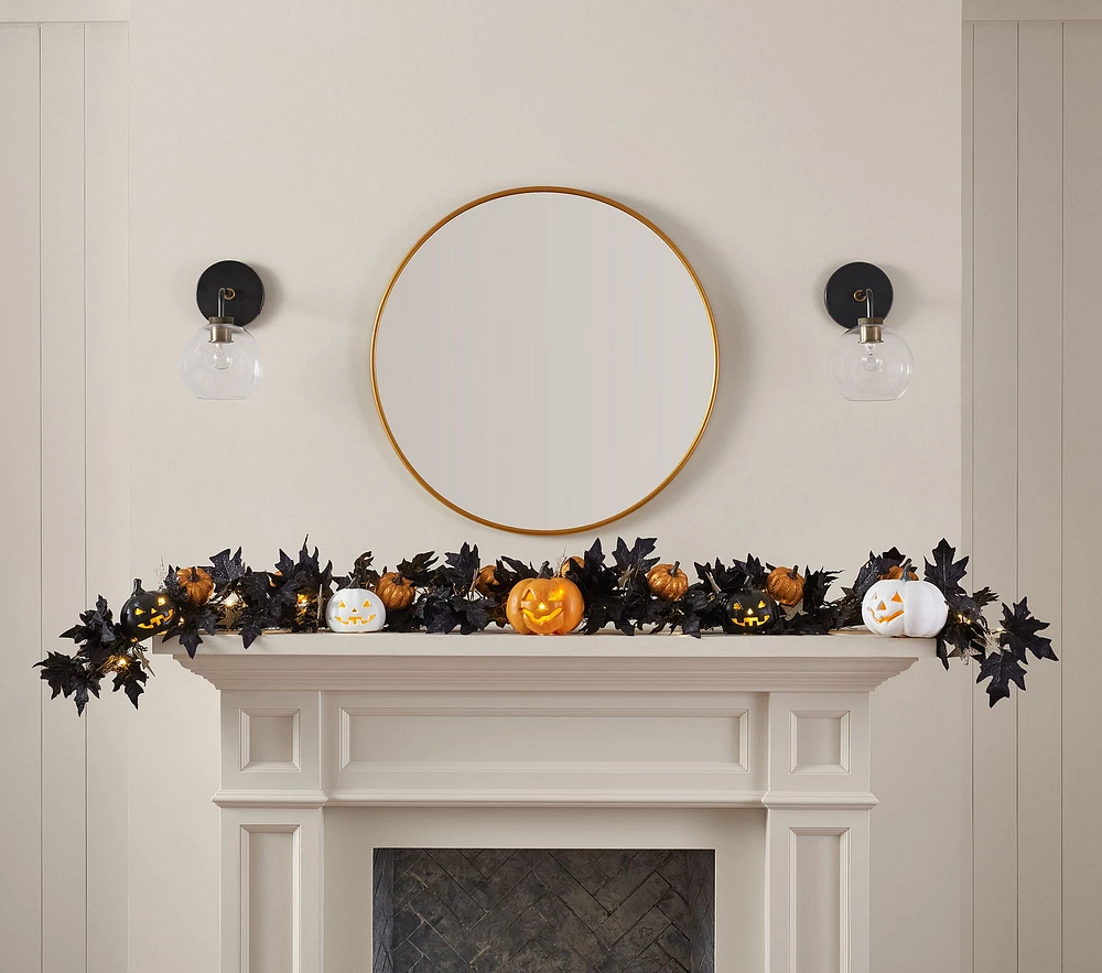 Indoor/Outdoor Pumpkin Arch Light-Up Garland